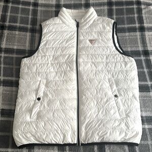 Guess puffer vest|Worn once hung up ever since